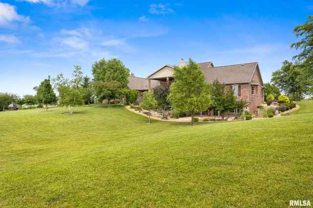 $995,000 | 2988 North 400 East Road, McLean, IL 61754