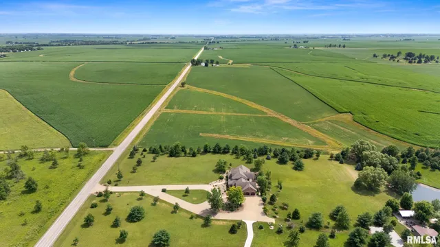 $995,000 | 2988 North 400 East Road, McLean, IL 61754