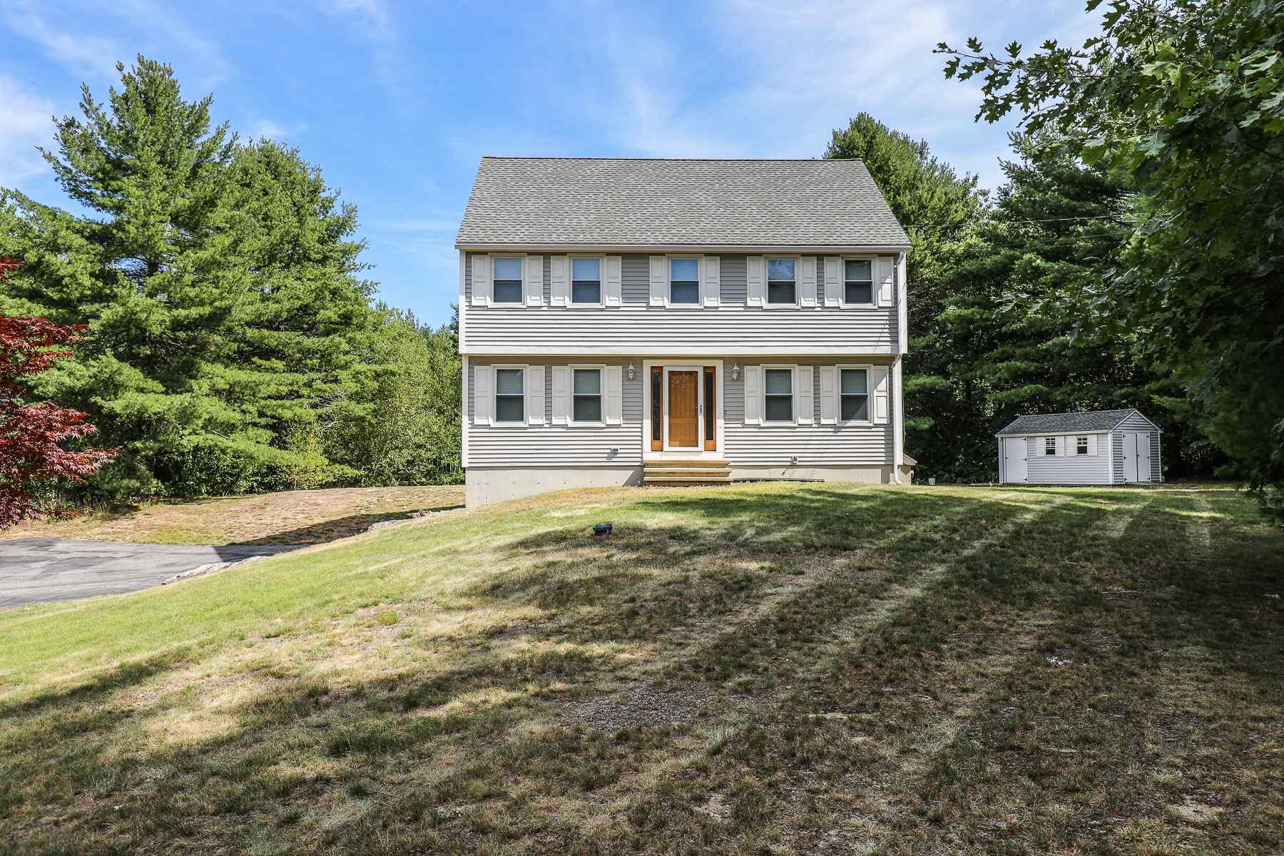 96 Tallant Road Pelham, NH 03076 - Photo 1 of 39