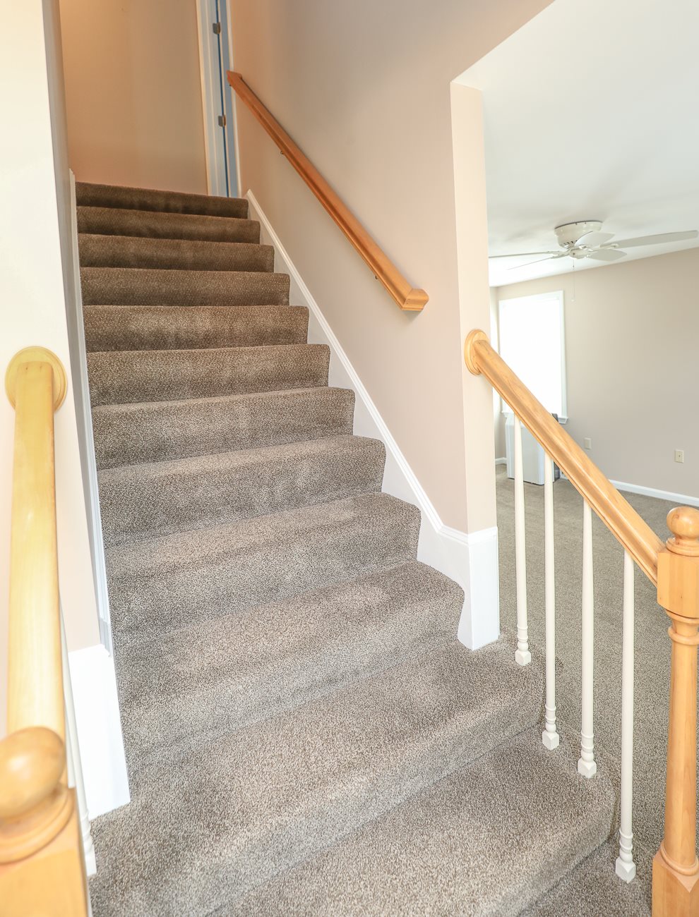 96 Tallant Road Pelham, NH 03076 - Photo 23 of 39