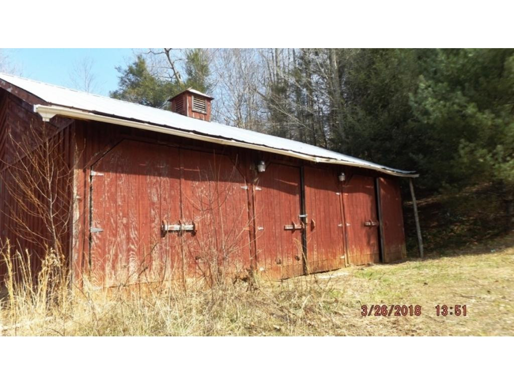 6919 Big Dry Run Road Butler, TN 37640 - Photo 8 of 26 Barn