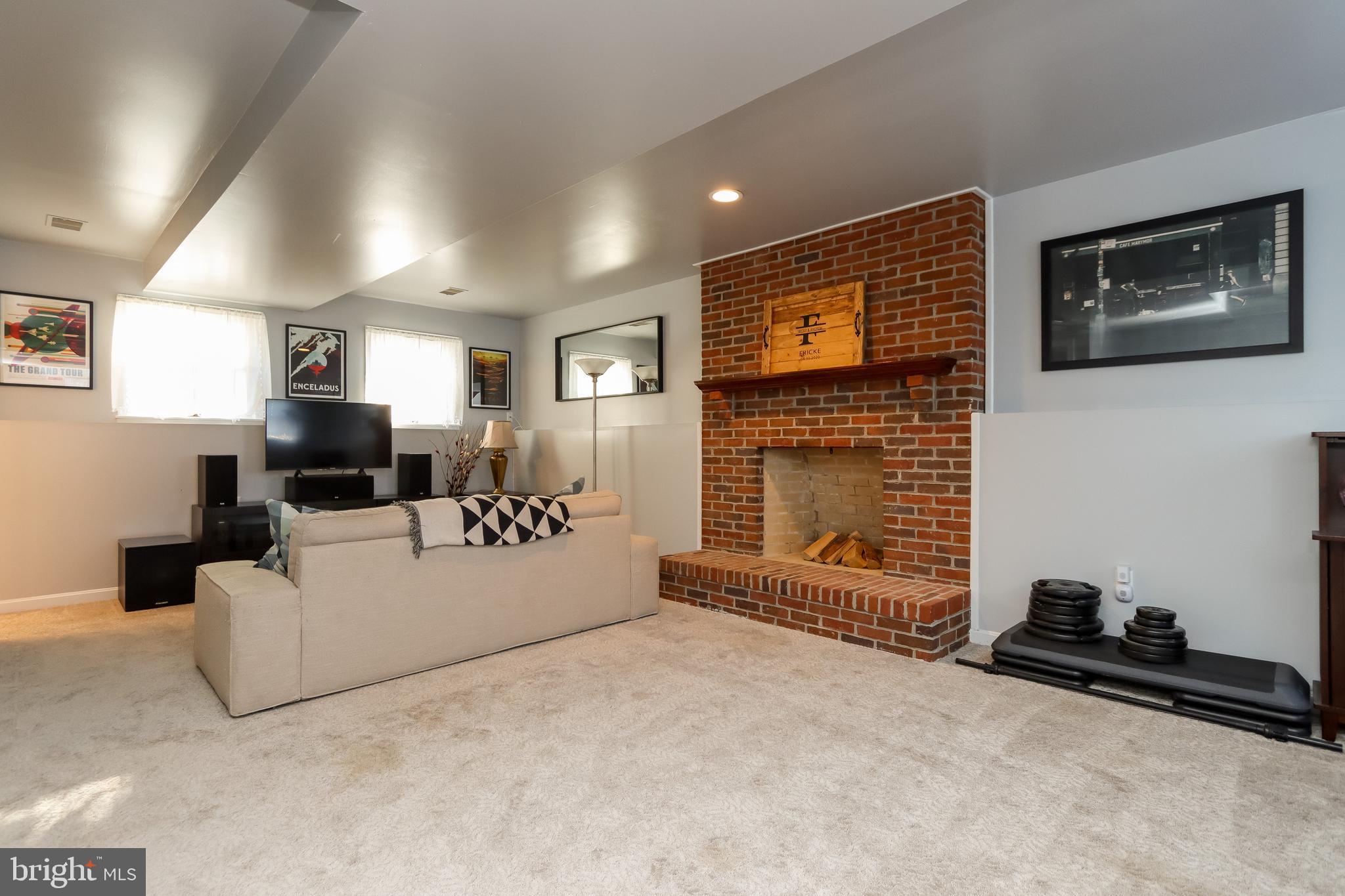 285 Hahn Road Westminster, MD 21157 - Photo 11 of 23 Gallery Image 11