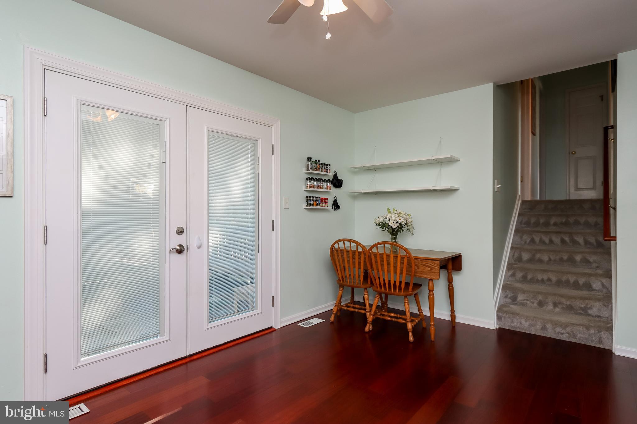 285 Hahn Road Westminster, MD 21157 - Photo 7 of 23 Newer doors with built in blinds