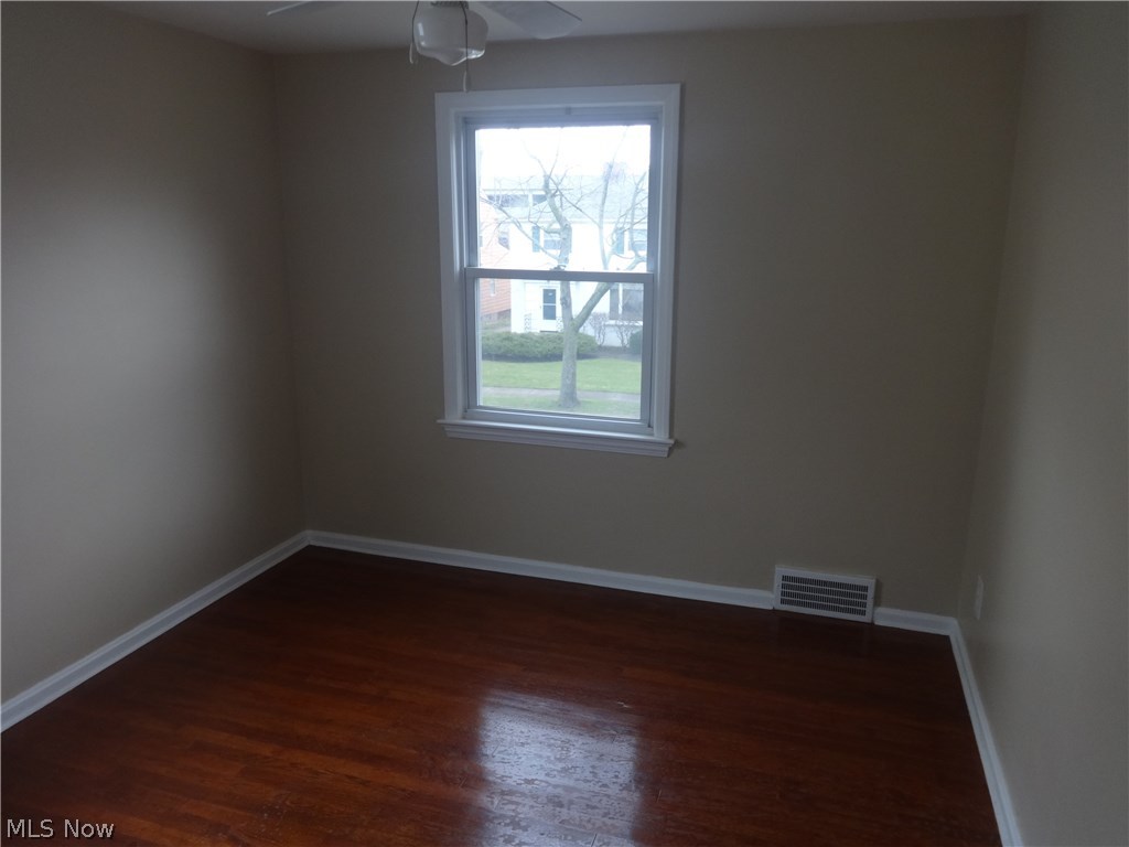 4078 Bushnell Road University Heights, OH 44118 - Photo 20 of 35
