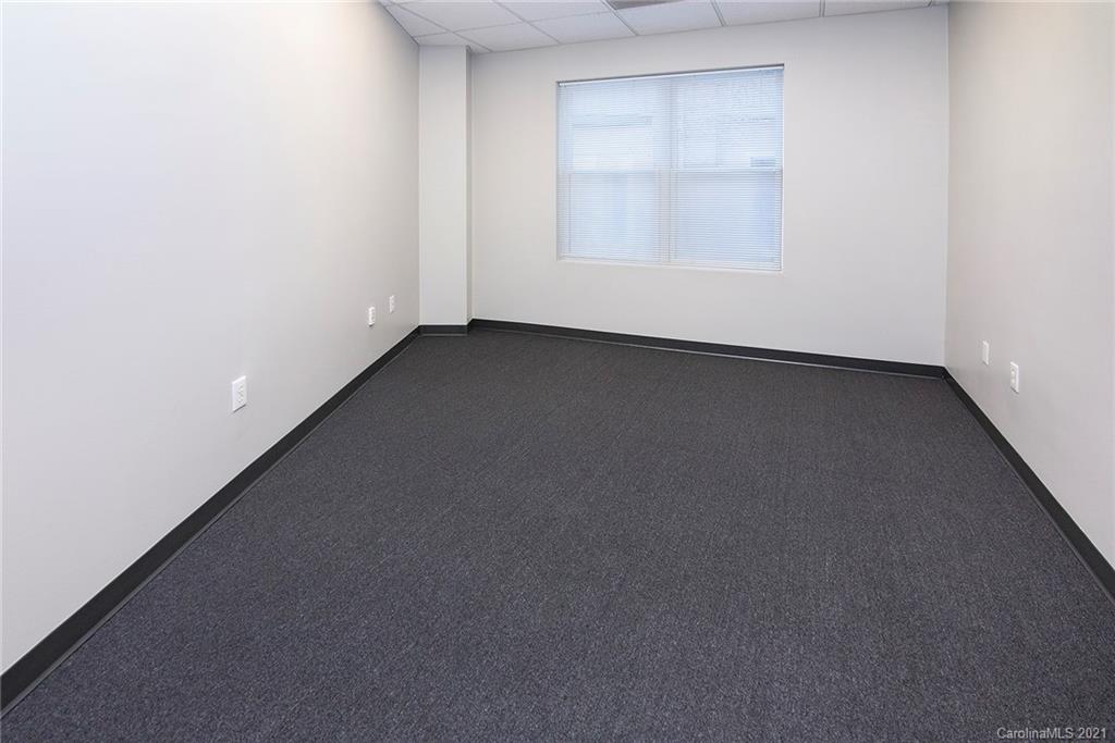 442 South Main Street, Unit 24 Davidson, NC 28036 - Photo 14 of 25