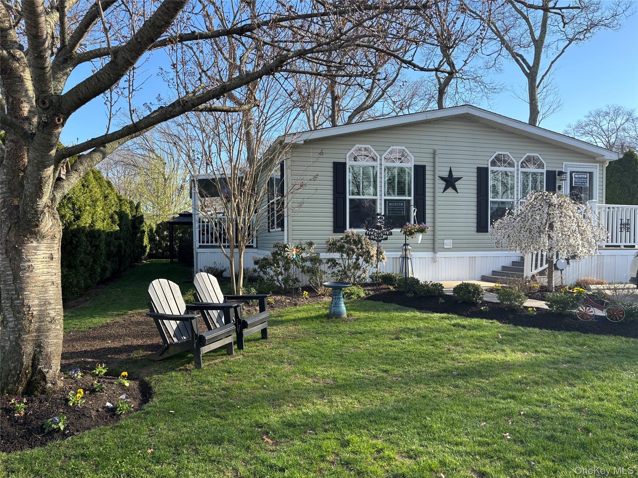 1661 Old Country Road, Unit 62 Riverhead, NY 11901 - Photo 1 of 36