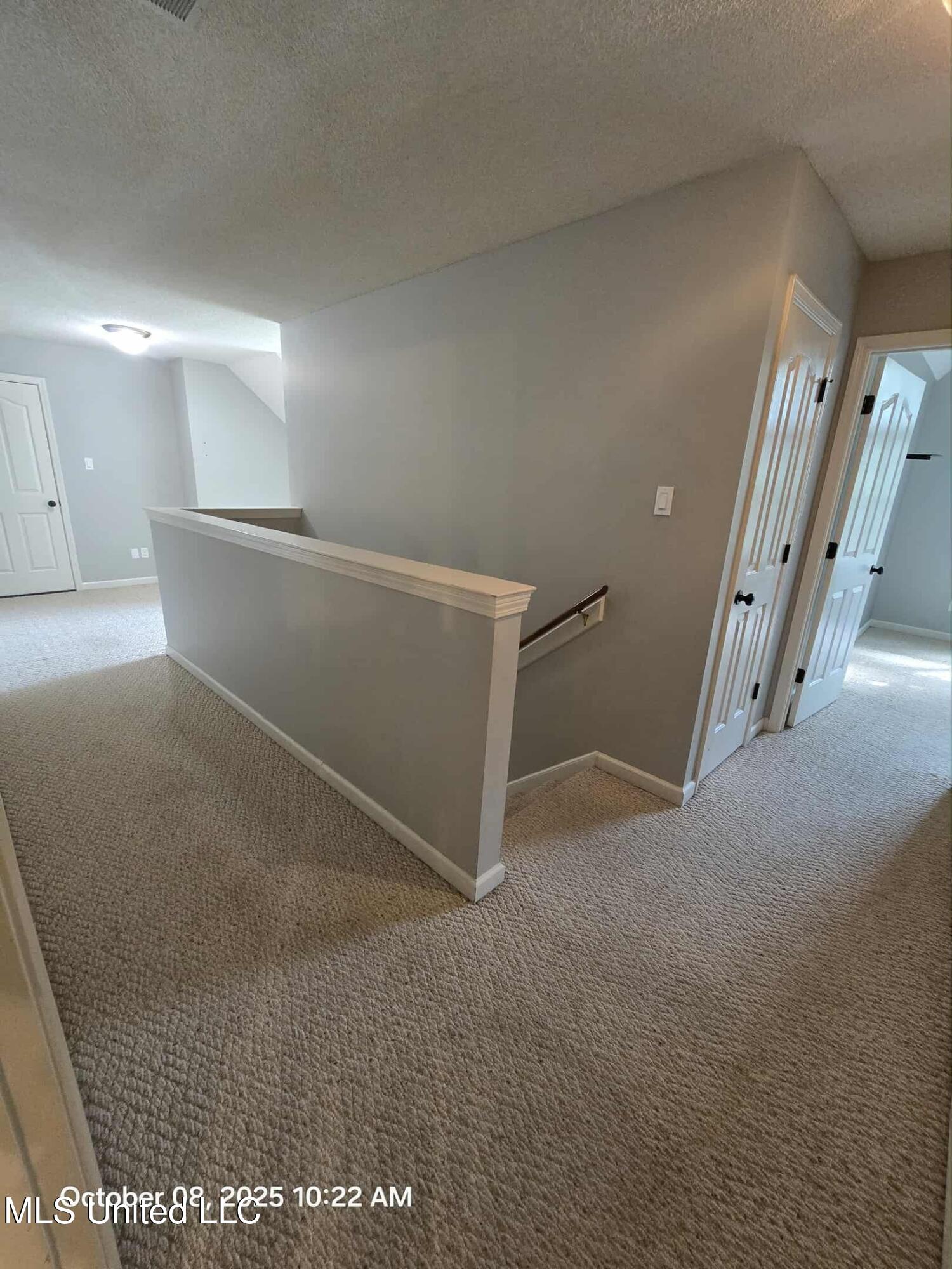 3583 College Bluff Olive Branch, MS 38654 - Photo 21 of 26 Stairwell