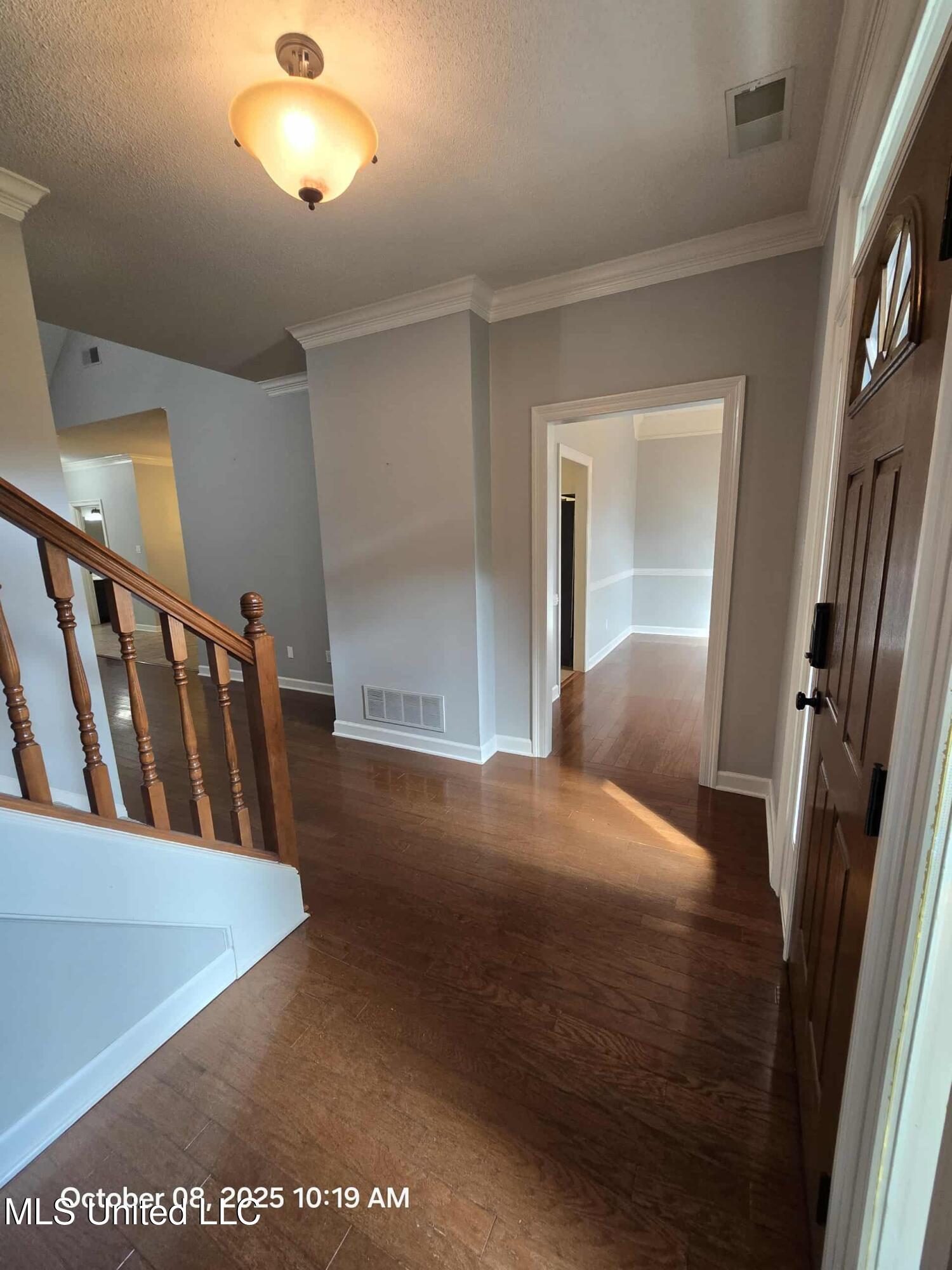 3583 College Bluff Olive Branch, MS 38654 - Photo 7 of 26 Entryway