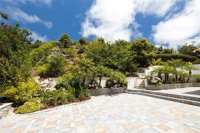 $13,750 | 1253 Vía Landeta, Palos Verdes Estates, CA 90274