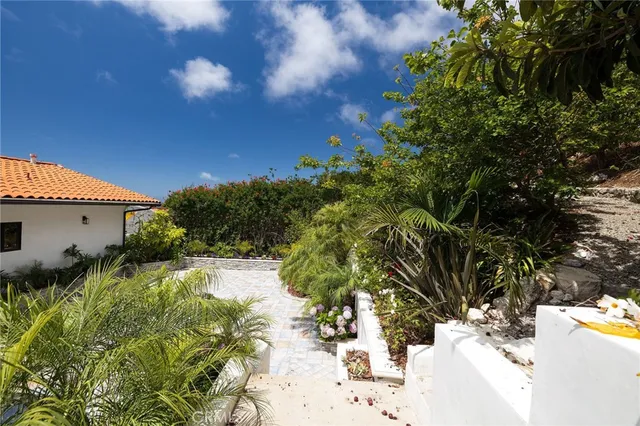 $13,750 | 1253 Vía Landeta, Palos Verdes Estates, CA 90274