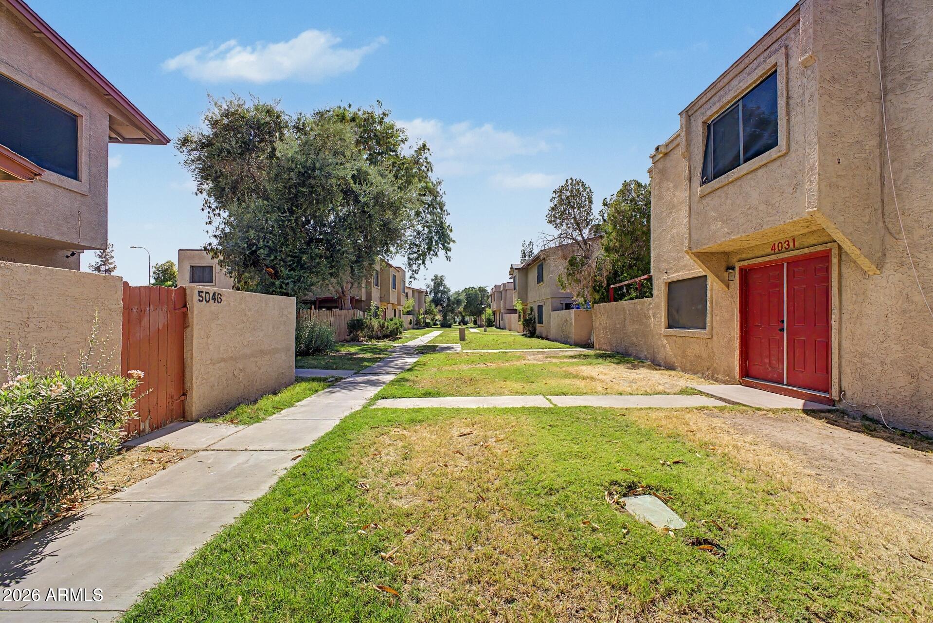 4107 West Wonderview Road Phoenix, AZ 85019 - Photo 32 of 37