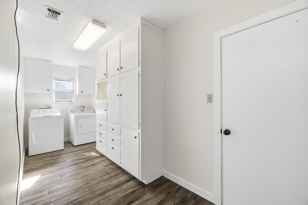 205 Wild Timber Drive Kerrville, TX 78028 - Photo 11 of 40 Laundry