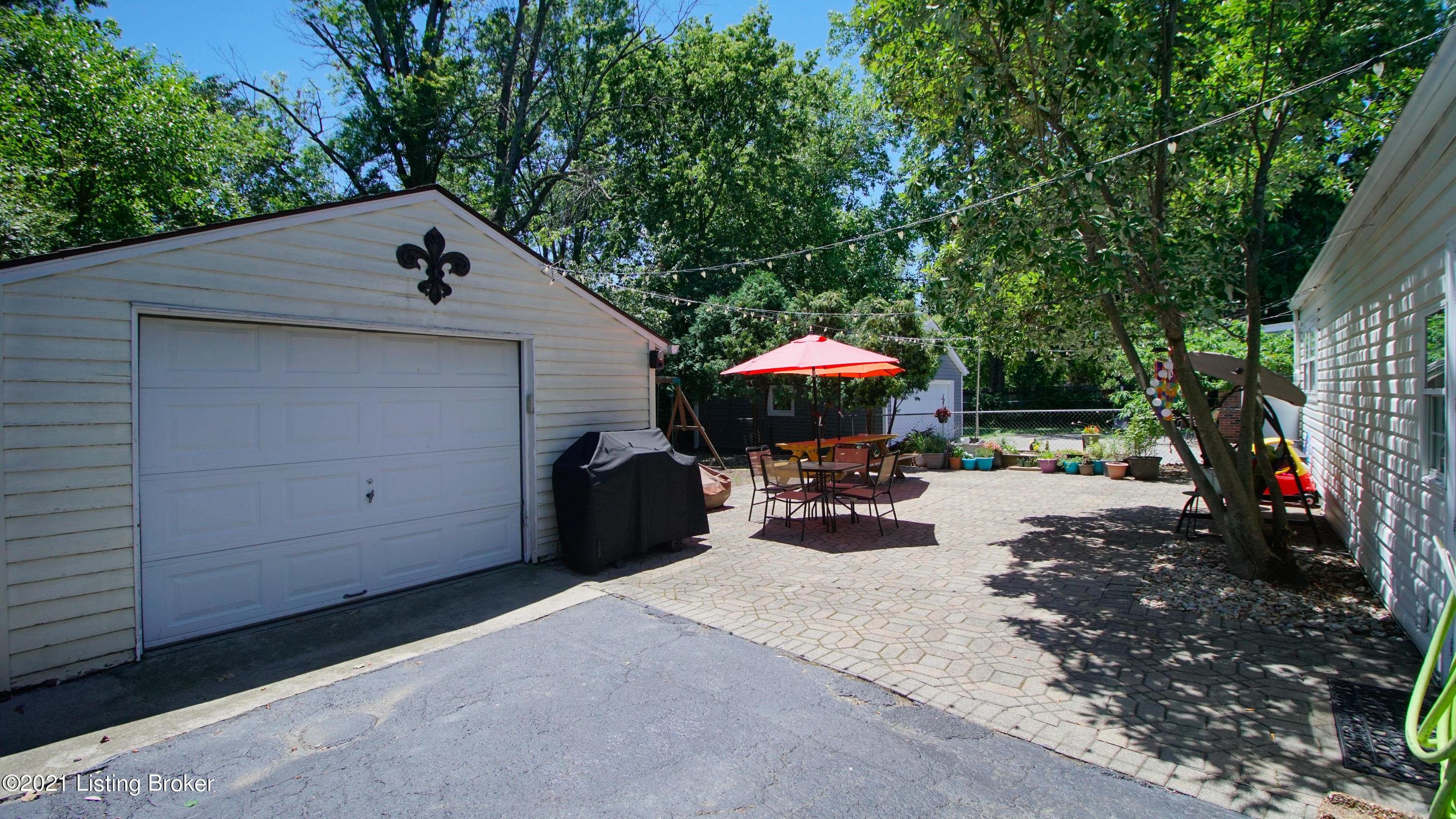 2718 Alanmede Road Louisville, KY 40205 - Photo 19 of 20 alanmede (30 of 36)