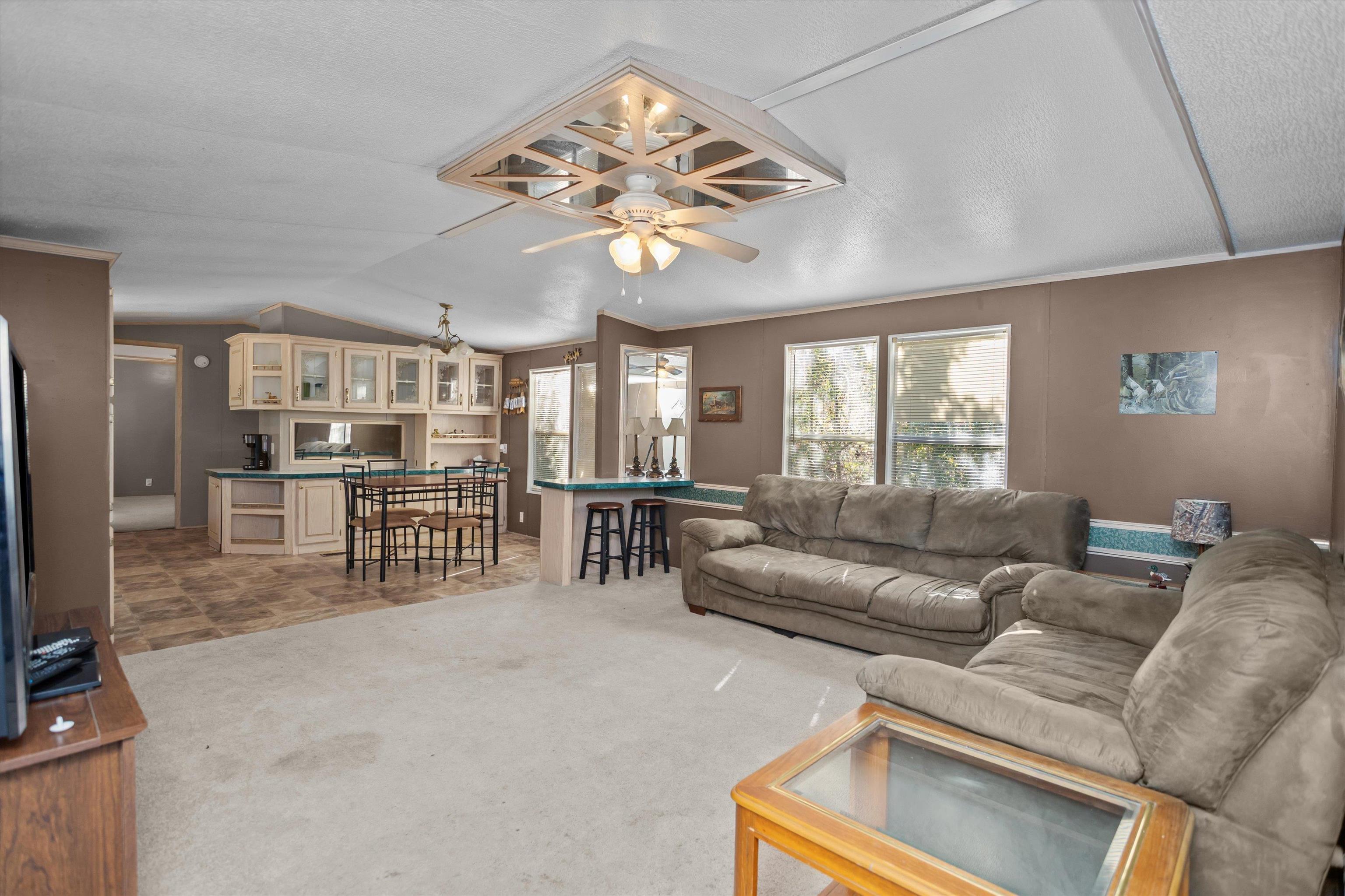 288 Cardinal Way Brookeland, TX 75931 - Photo 5 of 26