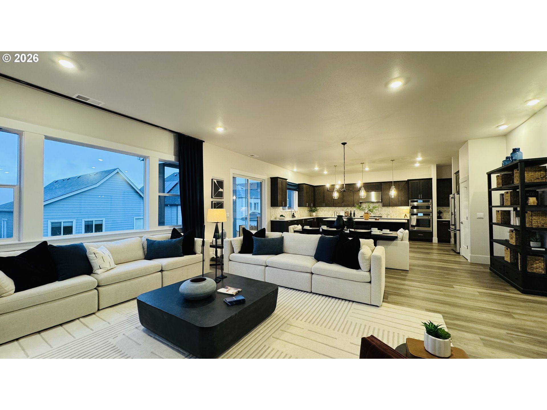11651 Southwest Hayrick Terrace Beaverton, OR 97007 - Photo 10 of 44 a living room with furniture and kitchen view