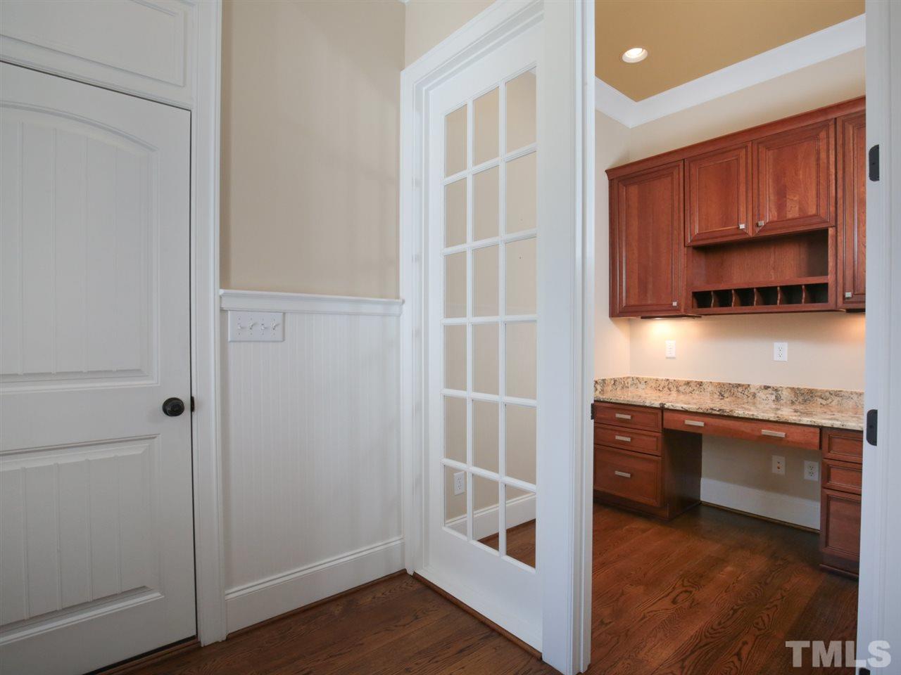 6020 Sarahcreek Court Raleigh, NC 27607 - Photo 13 of 24 Gallery Image 13