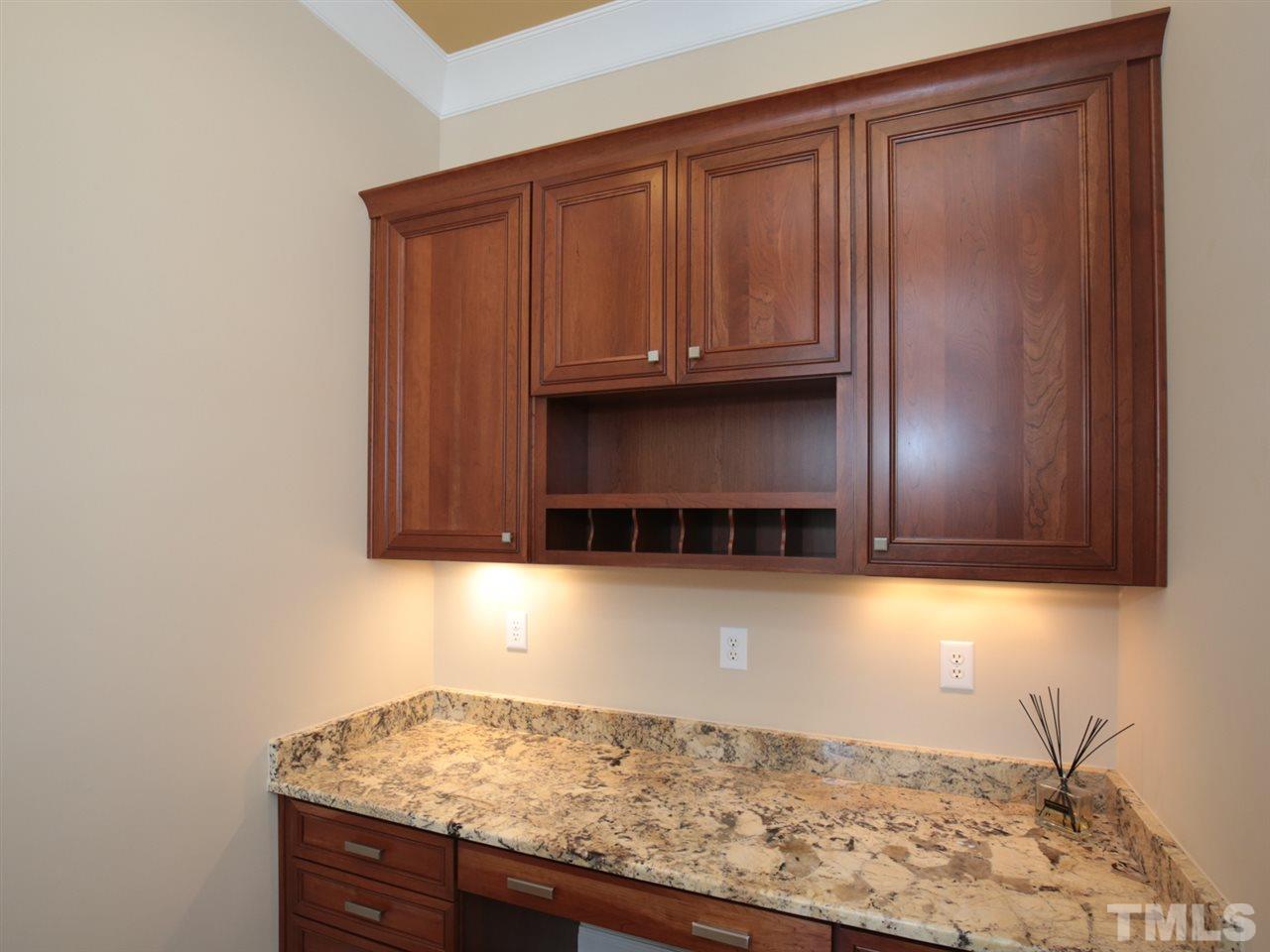 6020 Sarahcreek Court Raleigh, NC 27607 - Photo 14 of 24 Gallery Image 14