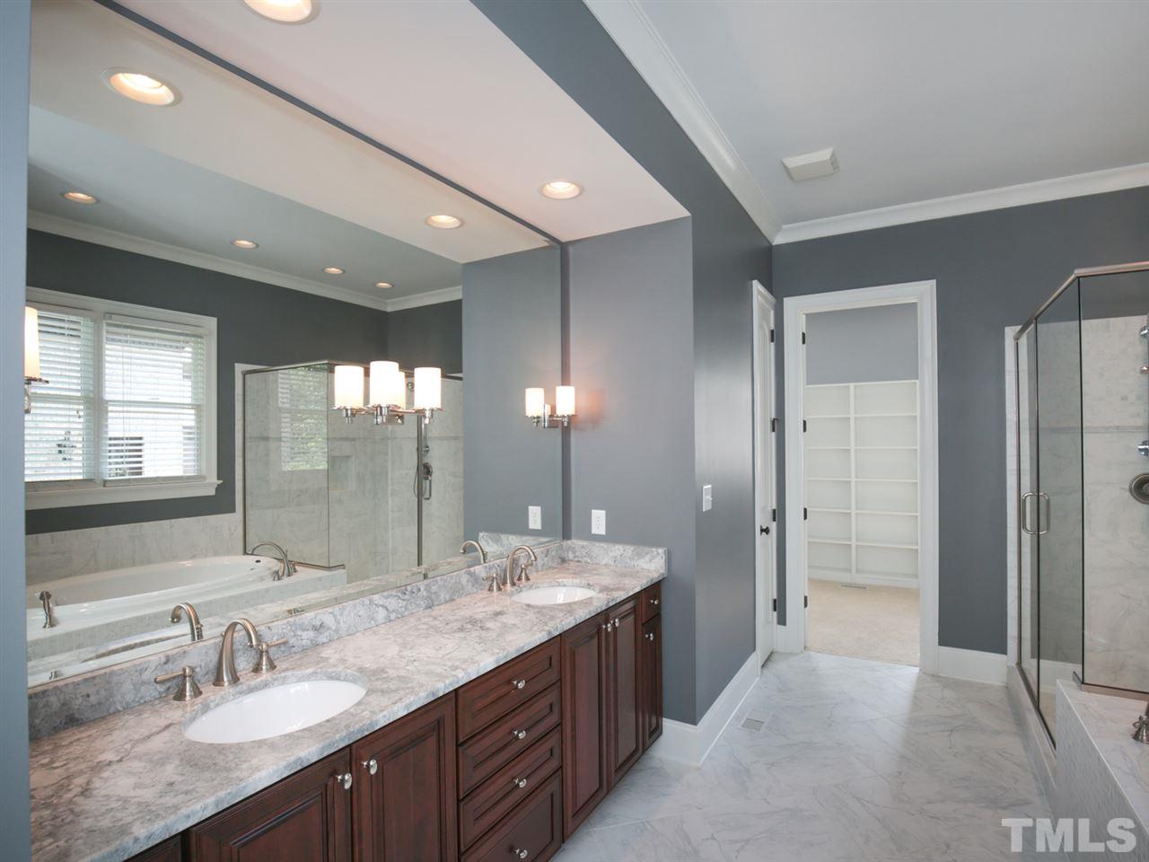 6020 Sarahcreek Court Raleigh, NC 27607 - Photo 17 of 24 Gallery Image 17
