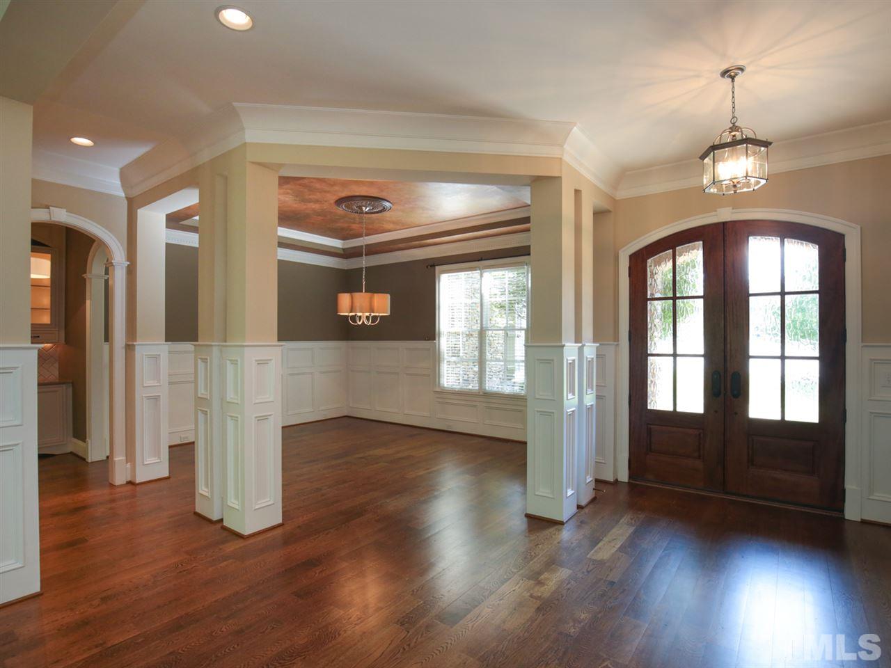 6020 Sarahcreek Court Raleigh, NC 27607 - Photo 3 of 24 Gallery Image 3