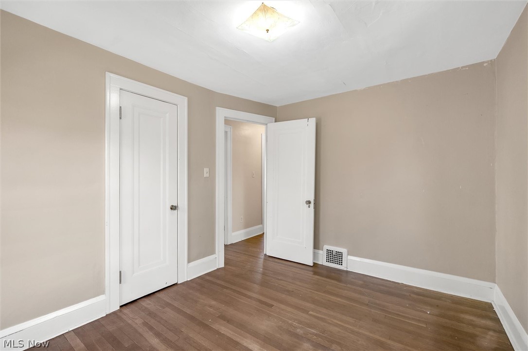 3276 Tullamore Road Cleveland, OH 44118 - Photo 17 of 20 Gallery Image 17