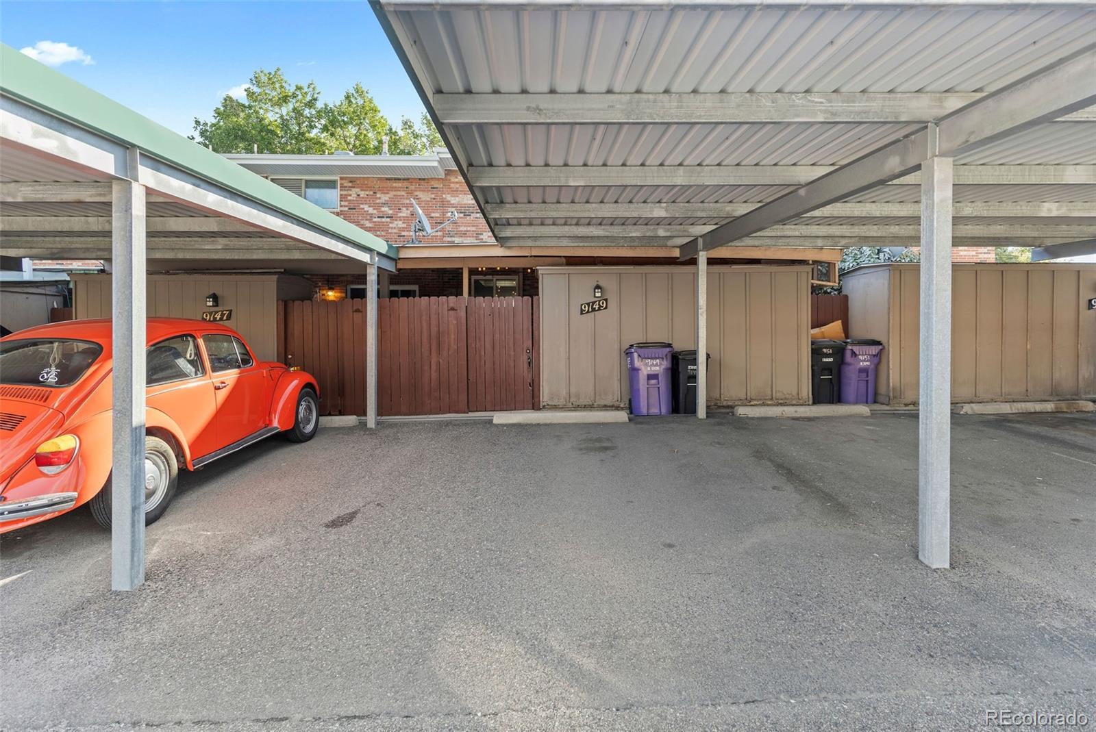 9149 Mansfield Avenue, Unit L Denver, CO 80237 - Photo 31 of 35 a view of a big room with closet