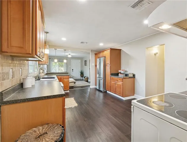 $225,000 | 616 Ave F, Marrero, LA 70072