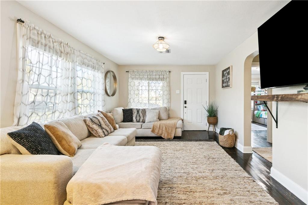 616 Ave F Marrero, LA 70072 - Photo 2 of 22