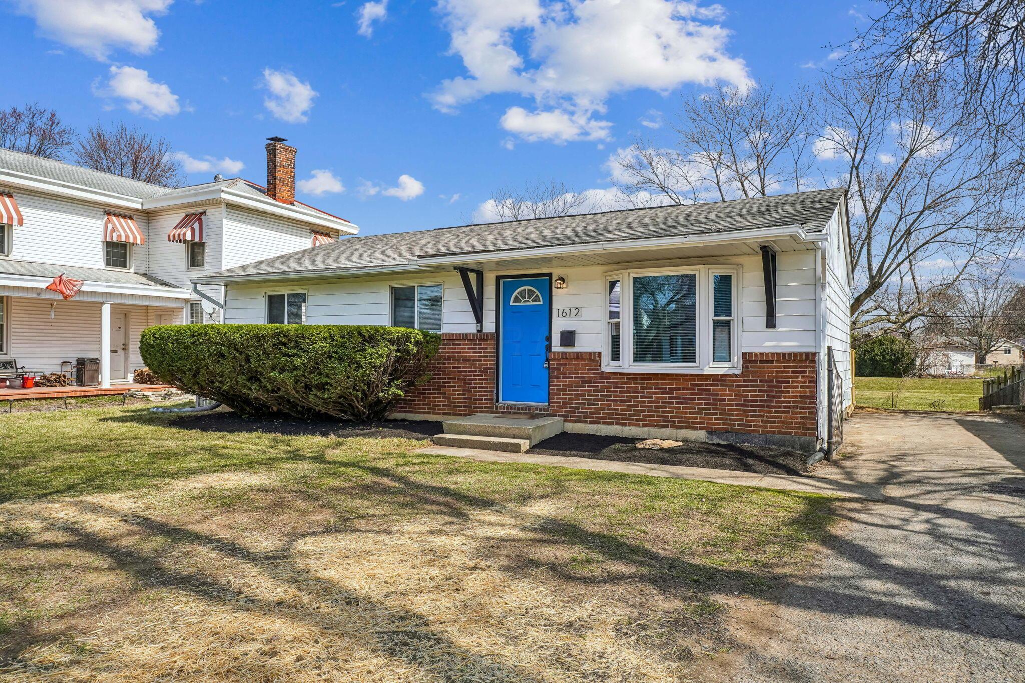 1612 Courtright Road Columbus, OH 43227 - Photo 1 of 44 63-web-or-mls-1612-courtright-rd