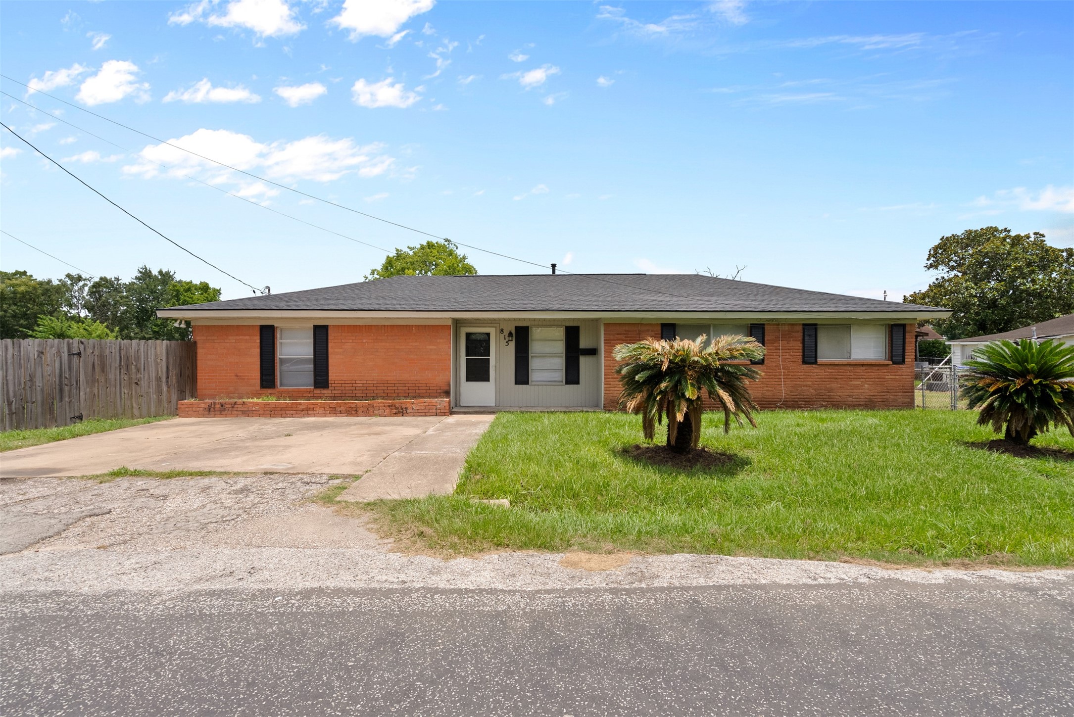 815 Rugeley Street Bay City, TX 77414 - Photo 1 of 25