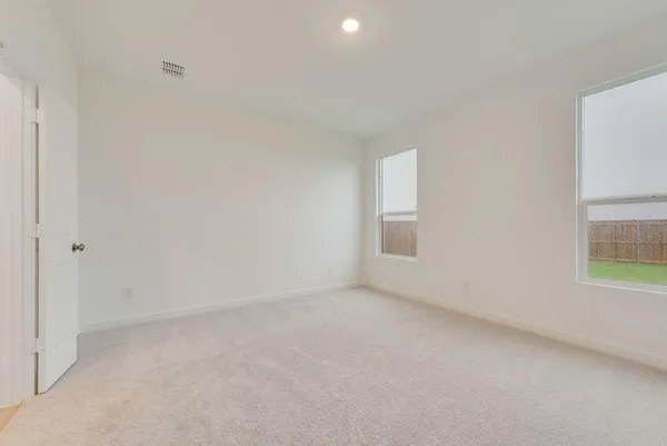 $277,899 | 4755 Paynes Vly Drive, Ennis, TX 75119