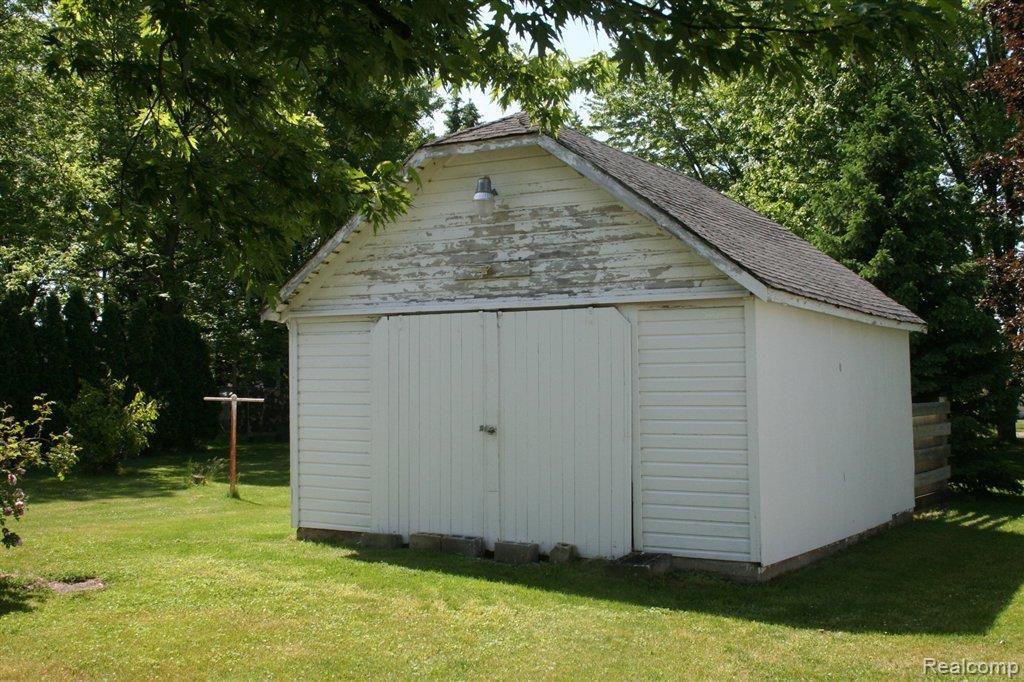 15944 Clinton River Road Clinton Township, MI 48038 - Photo 23 of 25 Out Building #1