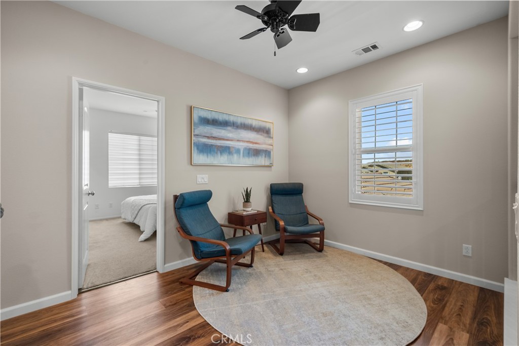 28640 Farrier Drive Valencia, CA 91354 - Photo 50 of 67 a workspace with wooden floor and a window