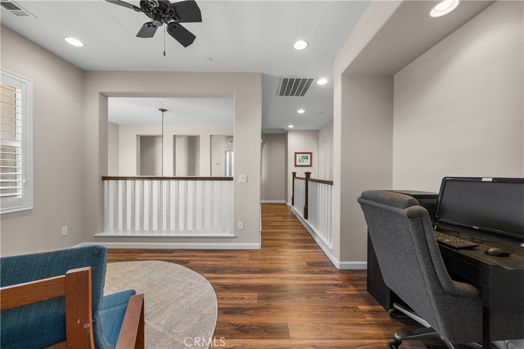 28640 Farrier Drive Valencia, CA 91354 - Photo 52 of 67