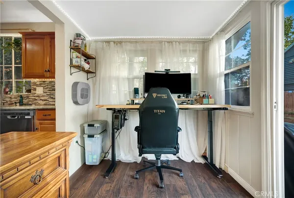 $1,099,000 | 7417 Alabama Avenue, Canoga Park, CA 91303