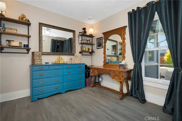 $1,099,000 | 7417 Alabama Avenue, Canoga Park, CA 91303
