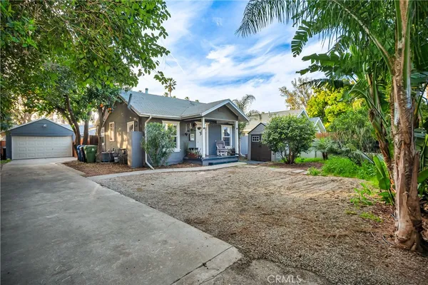 $1,099,000 | 7417 Alabama Avenue, Canoga Park, CA 91303
