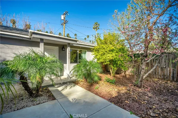 $1,099,000 | 7417 Alabama Avenue, Canoga Park, CA 91303