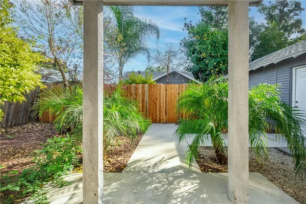 $1,099,000 | 7417 Alabama Avenue, Canoga Park, CA 91303