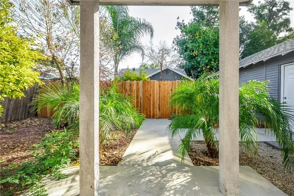 $1,099,000 | 7417 Alabama Avenue, Canoga Park, CA 91303
