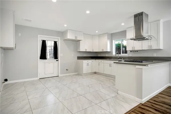 $1,099,000 | 7417 Alabama Avenue, Canoga Park, CA 91303