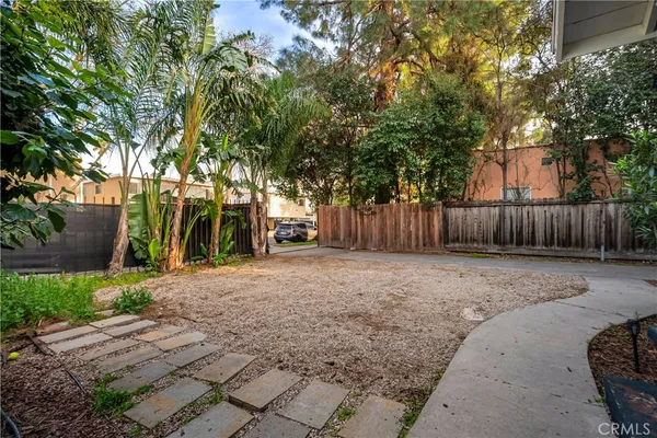 $1,099,000 | 7417 Alabama Avenue, Canoga Park, CA 91303