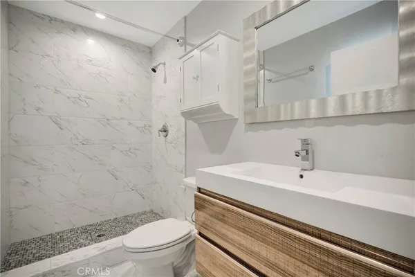 $1,099,000 | 7417 Alabama Avenue, Canoga Park, CA 91303