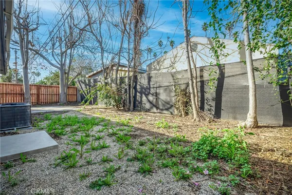 $1,099,000 | 7417 Alabama Avenue, Canoga Park, CA 91303