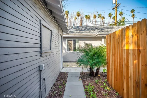 $1,099,000 | 7417 Alabama Avenue, Canoga Park, CA 91303