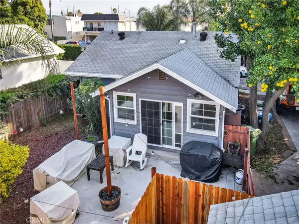 $1,099,000 | 7417 Alabama Avenue, Canoga Park, CA 91303