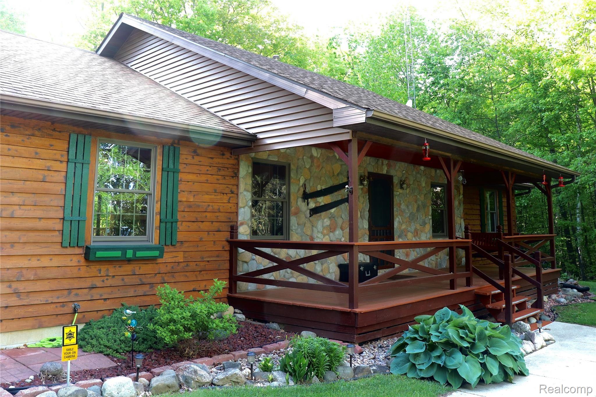 13241 North Genesee Road Clio, MI 48420 - Photo 3 of 48 16CFA0BF-A37D-434E-8597-B3299C6BC37F.jpeg