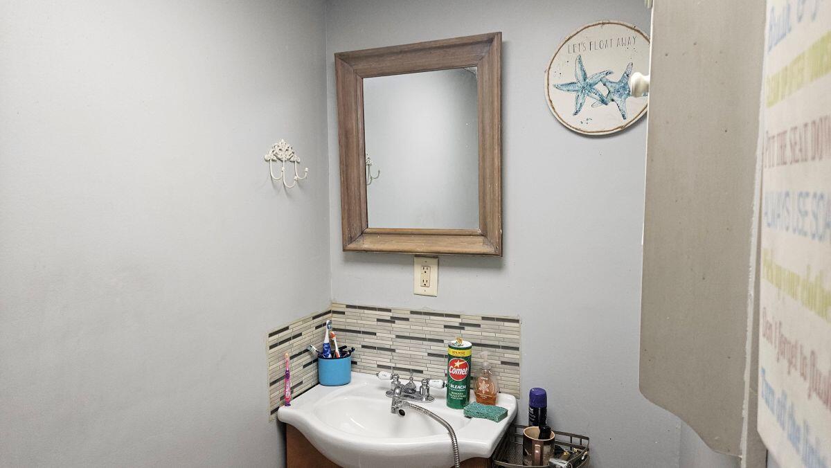 215 South 4th Street East Fort Atkinson, WI 53538 - Photo 7 of 11 S. High Street Unit