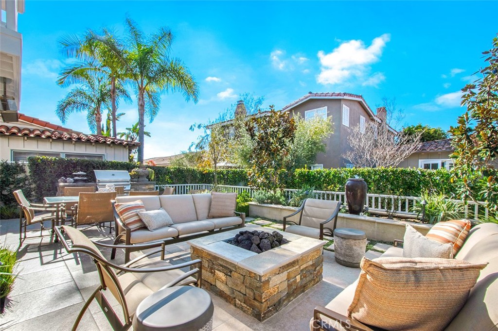 213 Via Firenze Newport Beach, CA 92663 - Photo 41 of 41 a patio with patio a couch and chairs