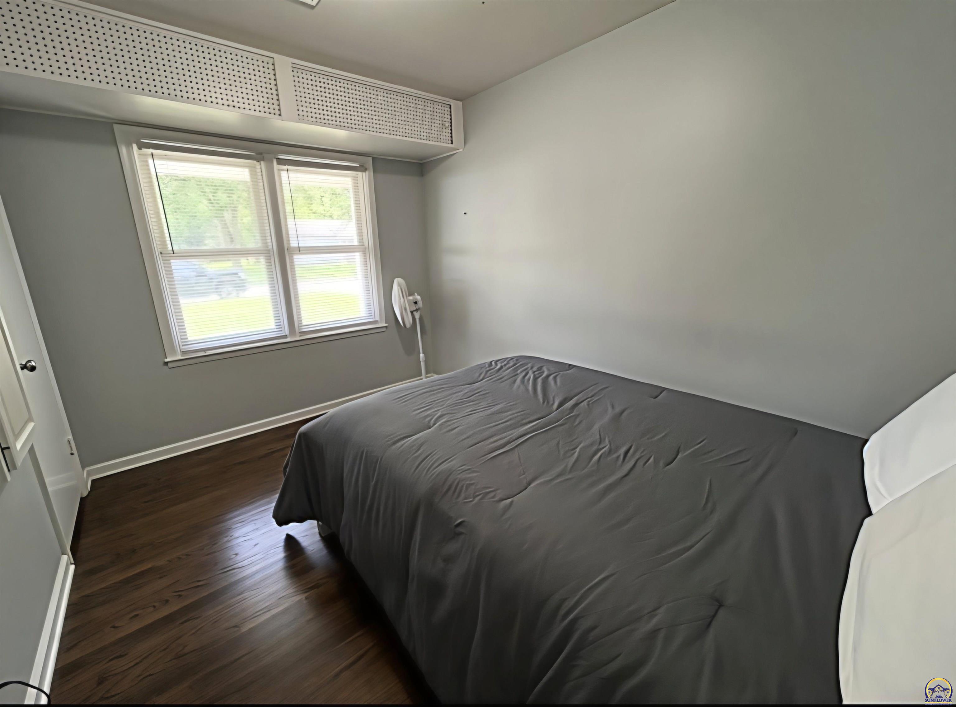 4708 Southwest 18th Terrace Topeka, KS 66604 - Photo 19 of 22