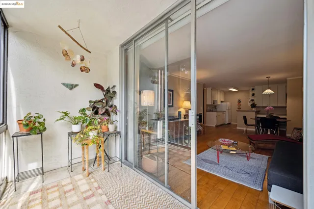 $350,000 | 250 Whitmore Street, Oakland, CA 94611